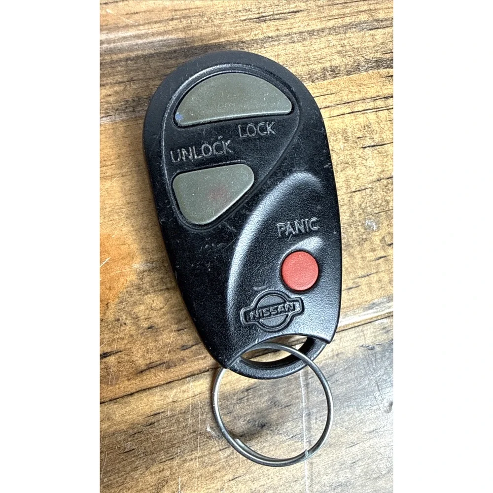 OEM 2001 Nissan Frontier Pathfinder XTERRA Remote Key FOB Model 01A Unlock GUC - Picture 1 of 7